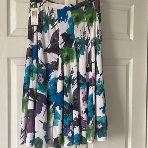 Beautiful flowy floral skirt